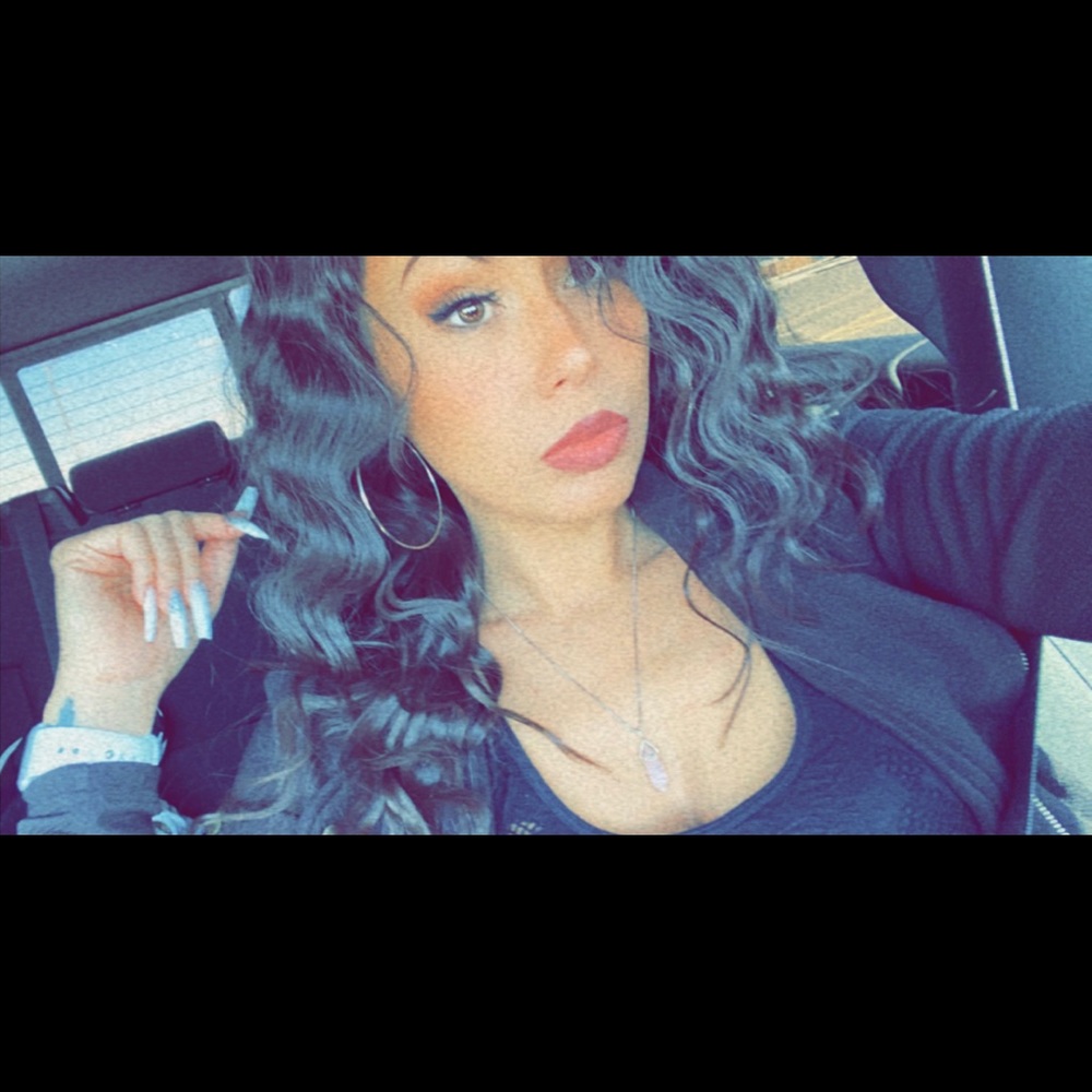 Meet your Posher, Jenn